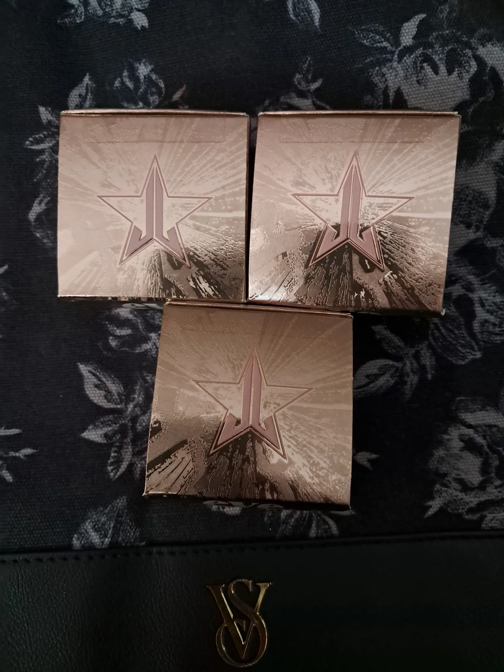 Jeffree Star Eye Gloss Powder Trio - Rose Metallic Packaging